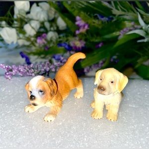 Sitting playing puppies set of 2 figures